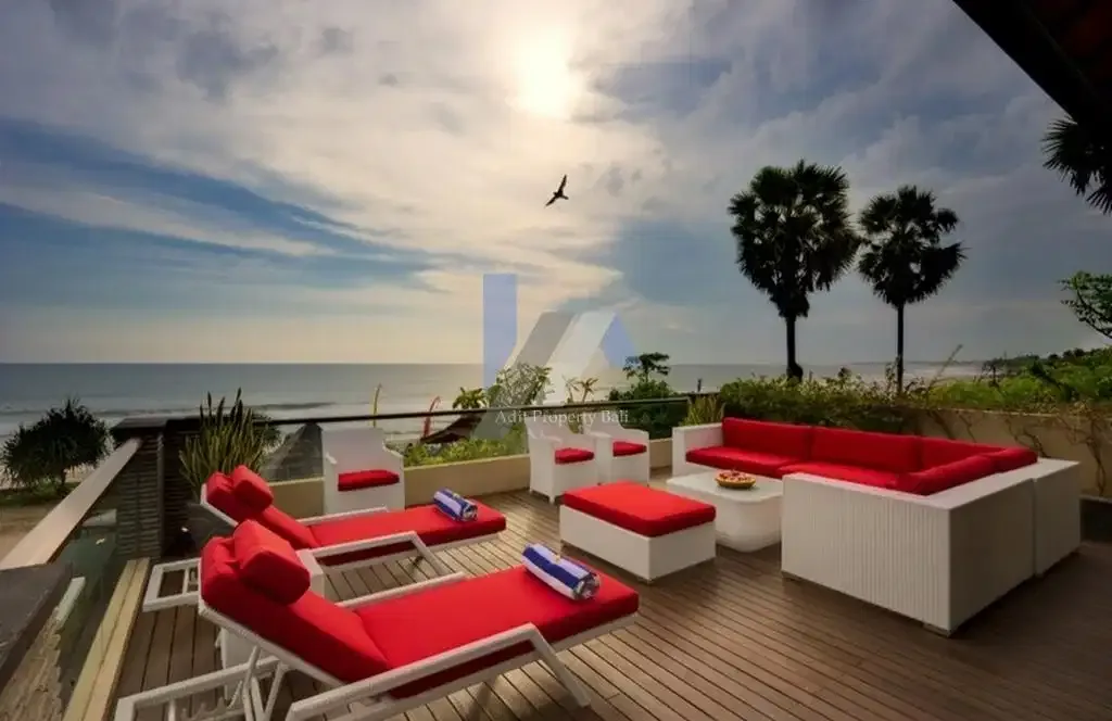 Villa Luxury Beach Front Seminyak Badung - Image 9 of 10