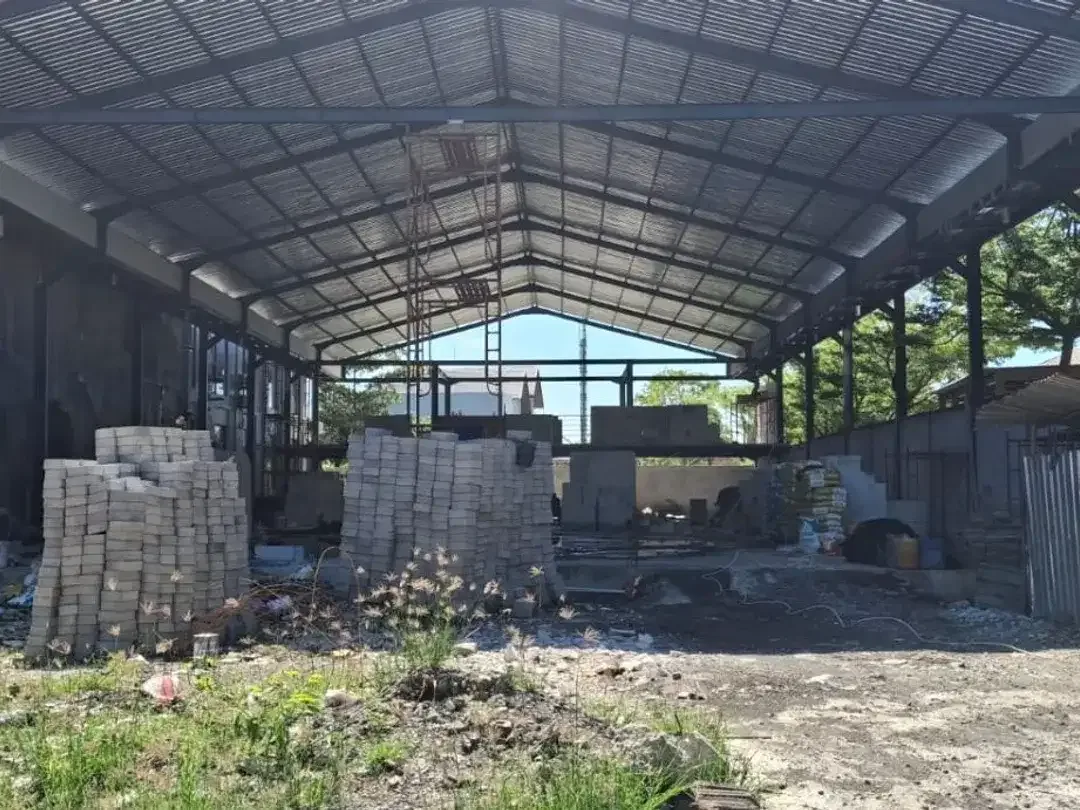 Disewakan gedung BARU GRESS di Sunset Road - Image 1 of 6