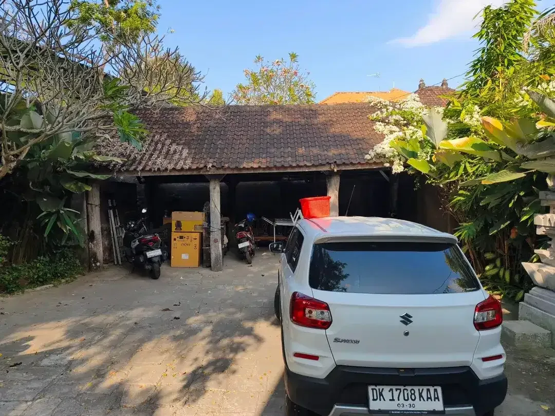 DIJUAL RUMAH BESAR DENGAN KOLAM RENANG – BIAUNG, KETEWEL - Image 3 of 10