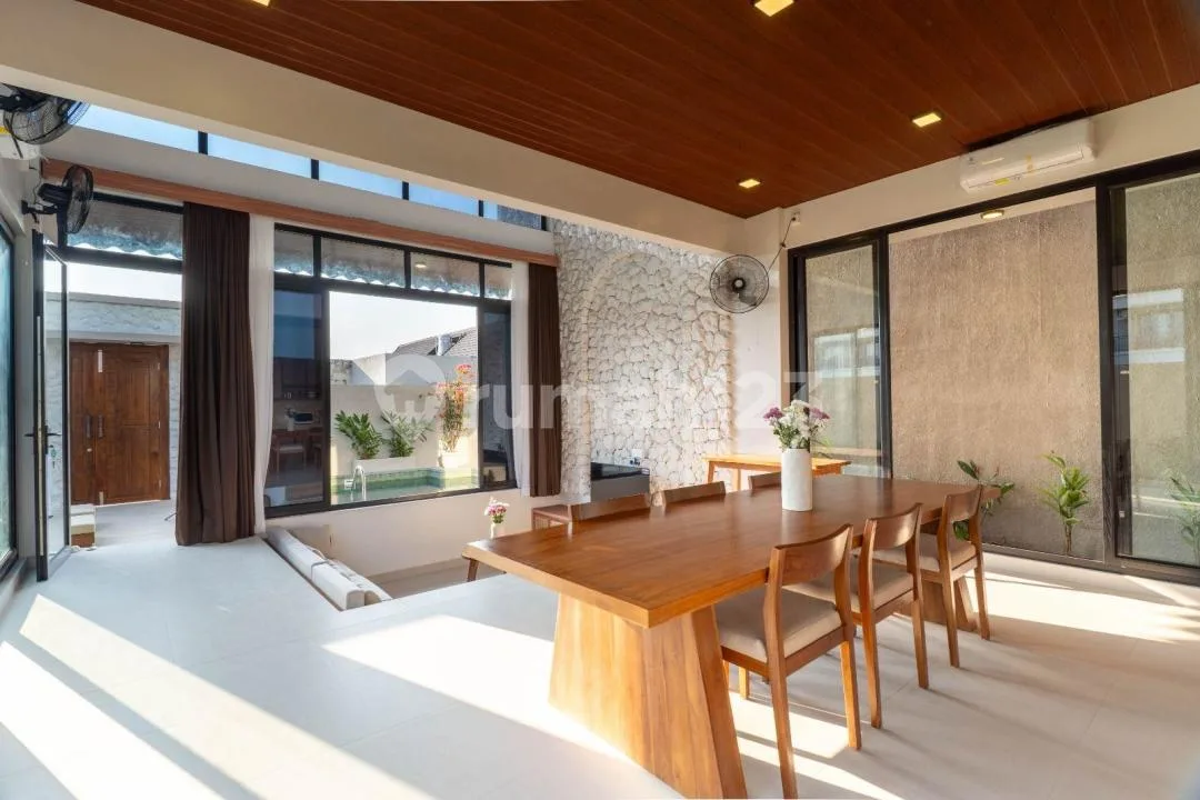 Charming 3-Bedroom Private Pool Villa In Peaceful Babakan Canggu - Image 2 of 4