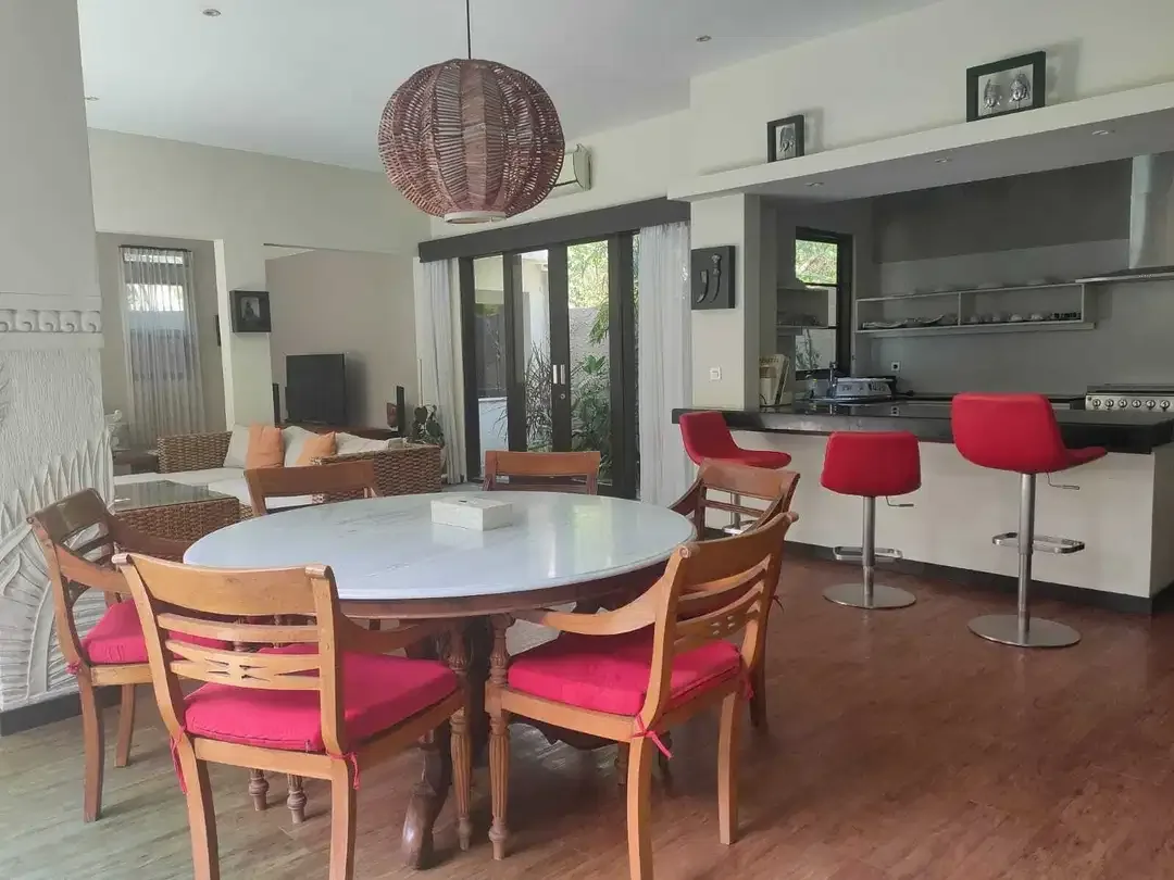 Dijual Villa Dekat Pantai Mertasari Sanur - Image 5 of 10