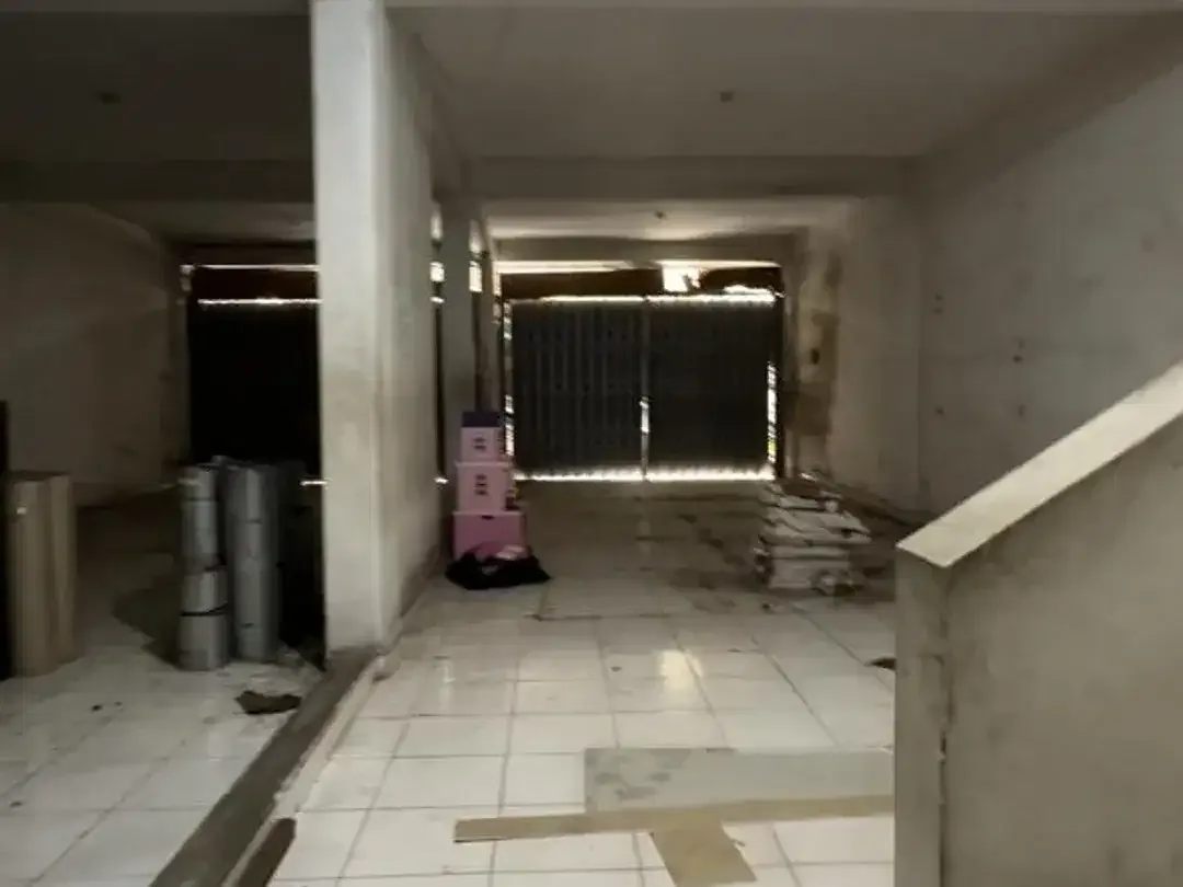 Di Sewakan gudang ruko di jalan cargo Denpasar barat Cocok untuk usaha karena berada di jalan utama. - Image 5 of 10