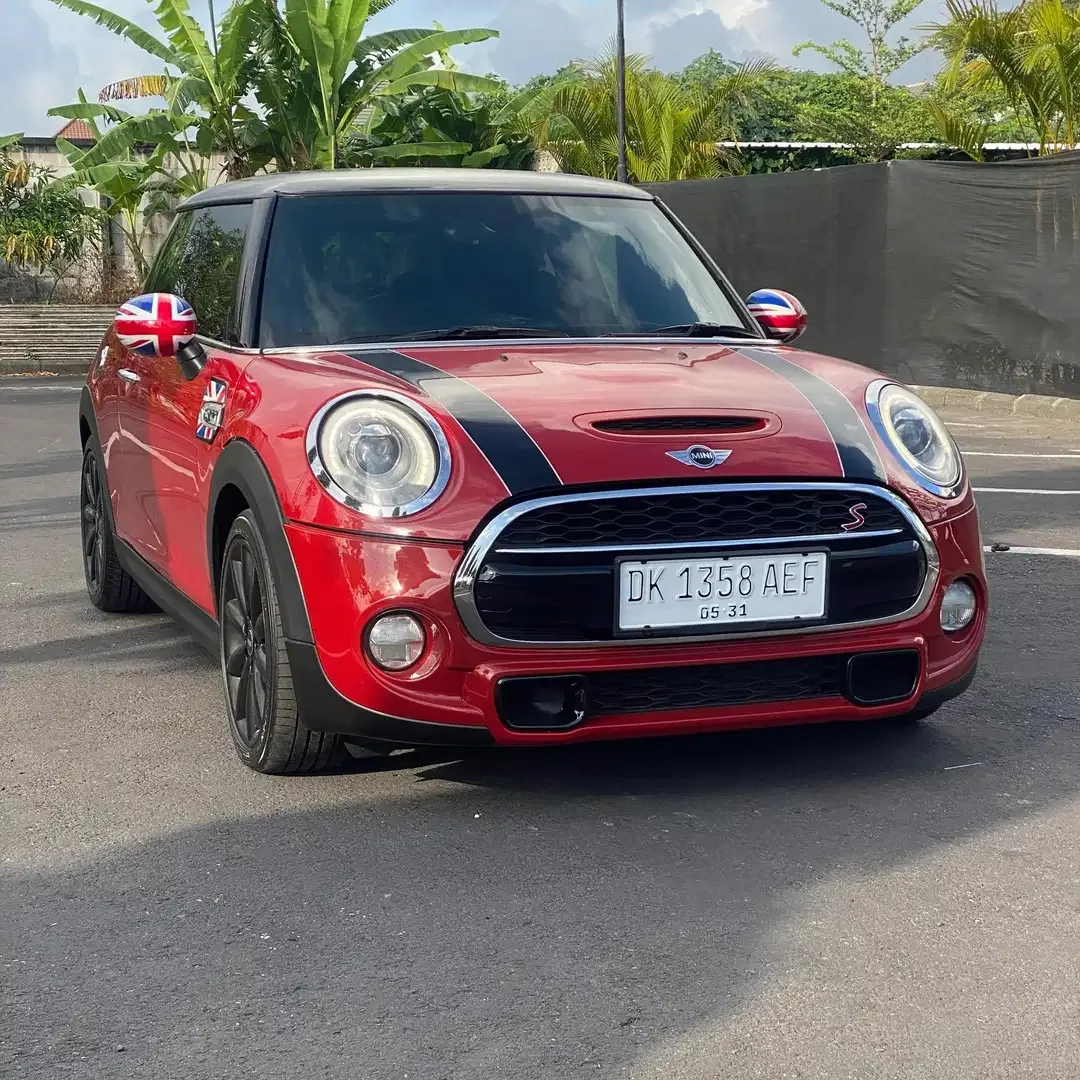 Mini Cooper S JCW 2.0 AT 3Doors - 2014 - Image 3 of 10