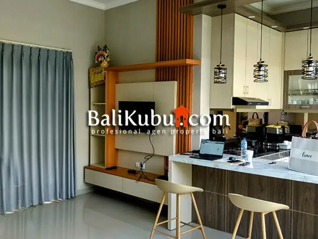 AMS-030.GRC | For Sale 3-BR Minimalist Villa in Kerobokan Dekat Canggu - Image 9 of 10