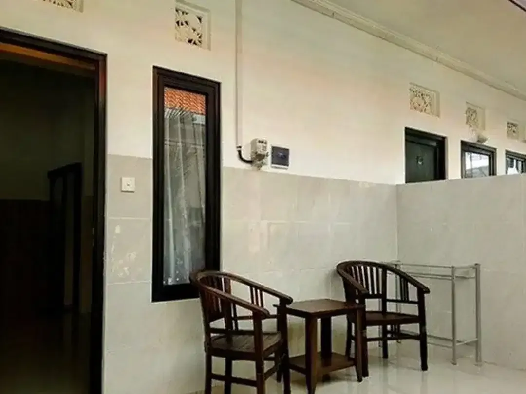 AMR-088.KBD | For Monthly Rent Studio Apartment Jl Batur Sari Sanur Kauh - Image 3 of 10