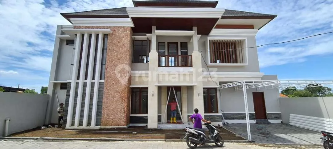 Rumah Elit Dua Lantai Bonus Pool Area Premium Dekat Pantai Sanur - Image 3 of 3