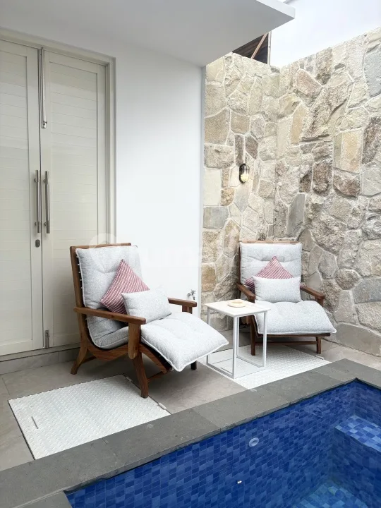 2 Bedrooms Victorian Style New Villa In Berawa Beach - Image 3 of 4
