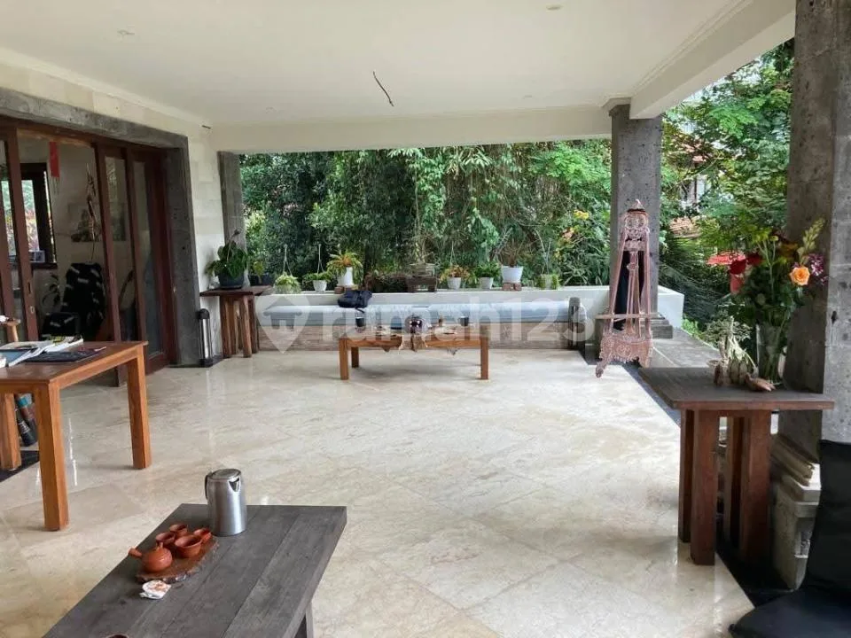 4 Bedrooms Beautiful Villa Riverside With Ricefield View, In Kemenuh, Ubud - Image 3 of 4