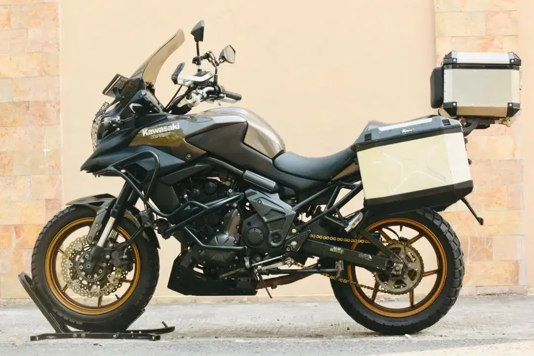 Kawasaki versys 650 ABS like new mesin sehat unit siap turing jauh - Image 4 of 4