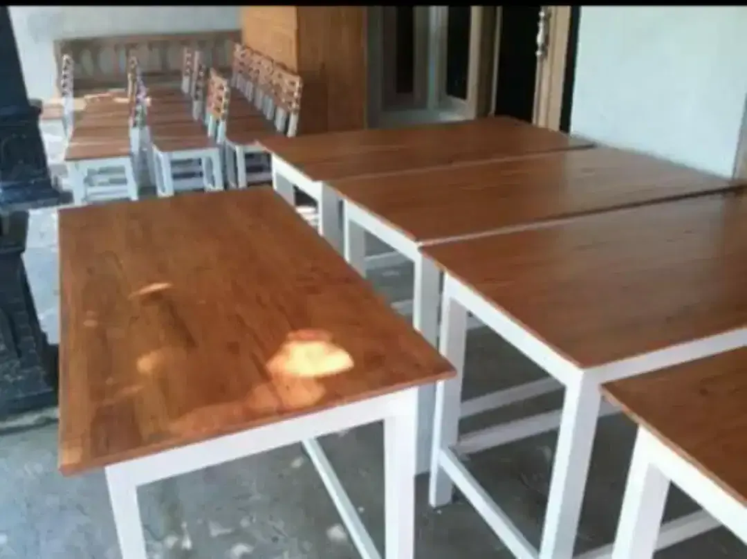 Jual meja kursi makan/resto berbagi model dan ukuran bisa riquest - Image 1 of 4