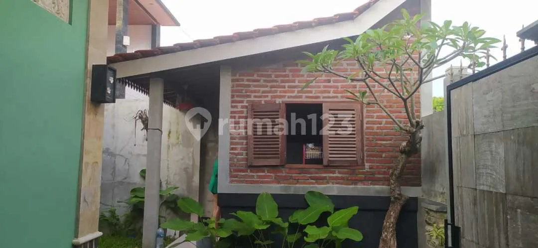 Rumah Furniture Dan Nyaman Di Taman Griya Jimbaran - Image 3 of 4