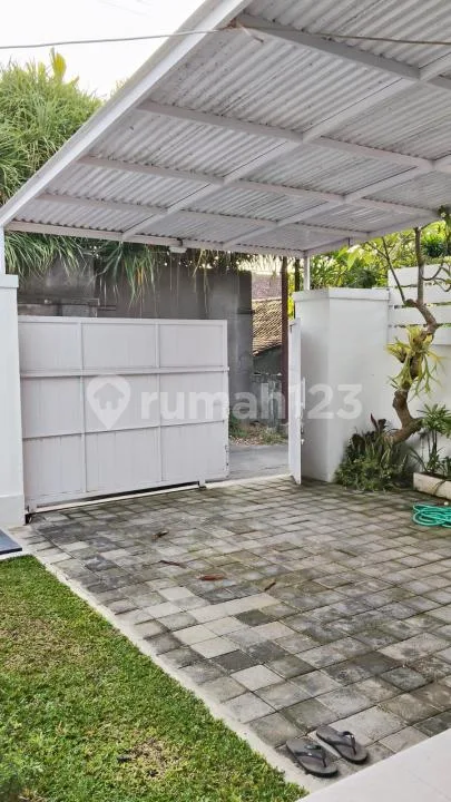 Disewakan Villa Jangka Panjang Full Furnished di Sanur Denpasar - Image 2 of 4