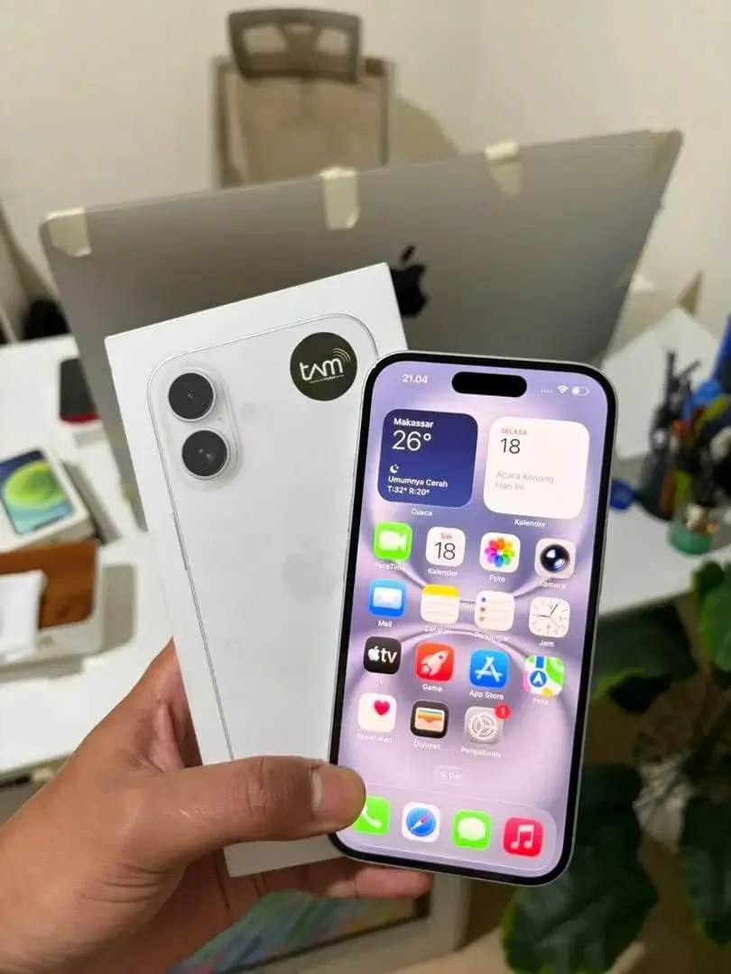 iPhone 16 128GB iBox BH 100% CC 73 Like New Garansi 07/2027 - Image 2 of 4