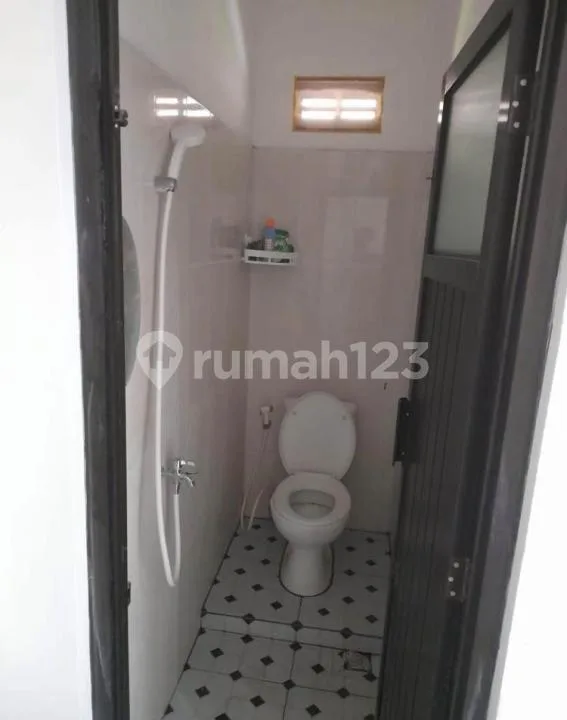 K945 Sewa Rumah Raya Padonan Dalung Kuta Badung Bali Dekat Canggu Tabanan Denpasar Kerobokan - Image 2 of 4