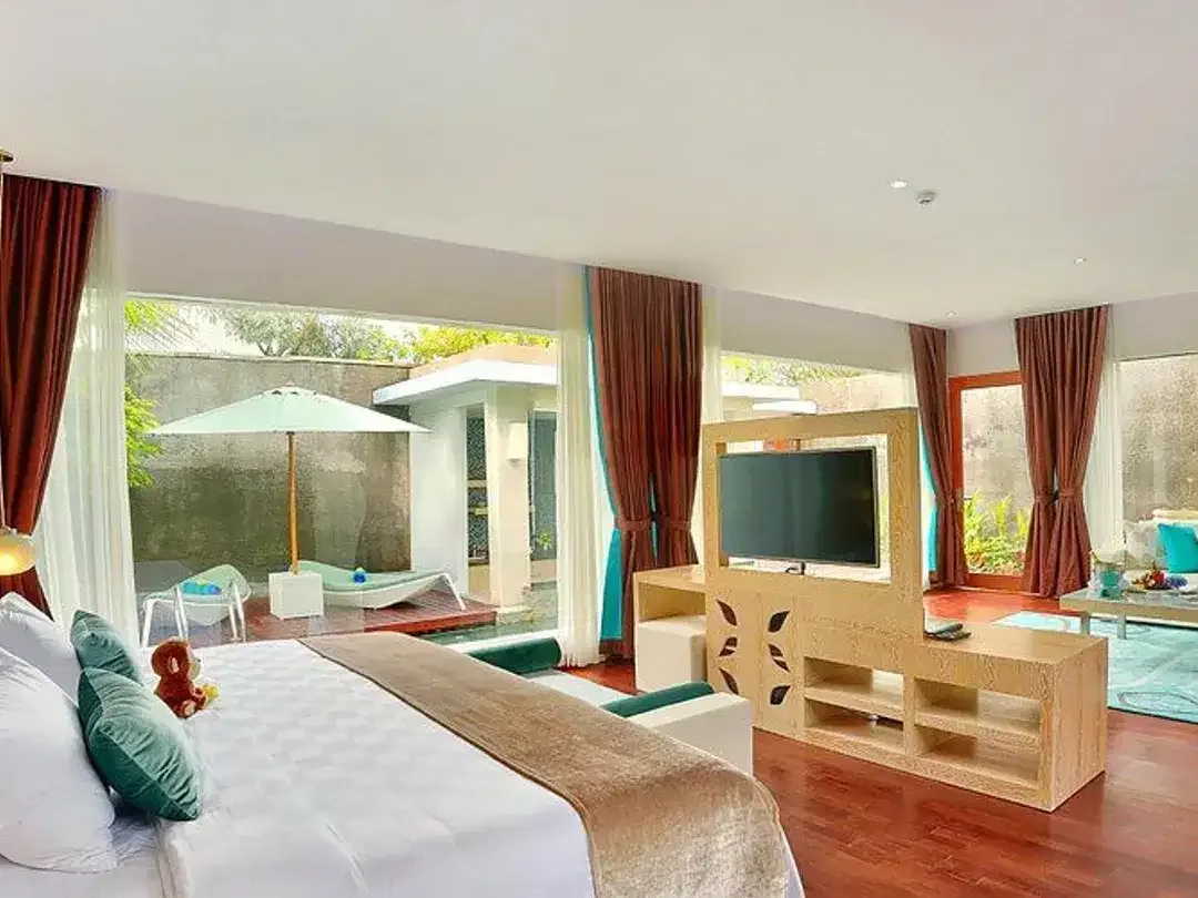 Dijual Hotel dan Villa Luxury di Jimbaran fasilitas bintang lima dan merupakan investasi yang sangat menjanjikan - Image 5 of 10