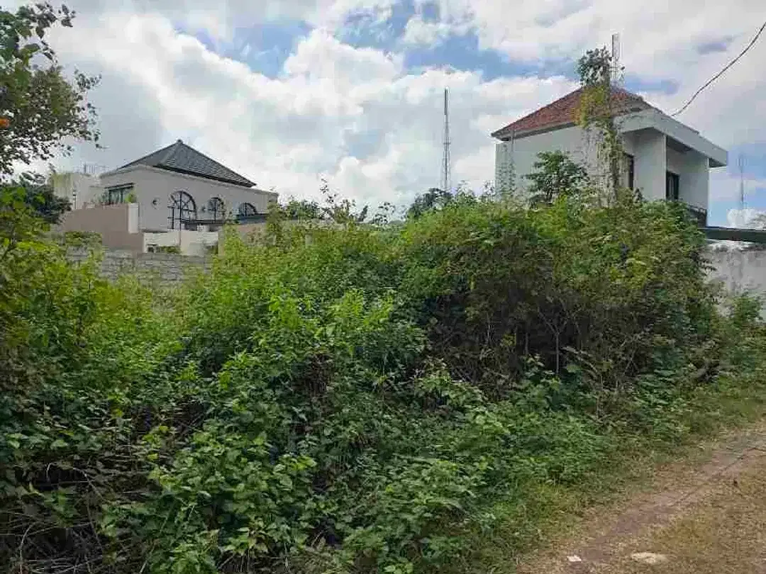 Dijual Tanah Langka 100m2 di Kuta Selatan Untuk Vila - Image 1 of 7