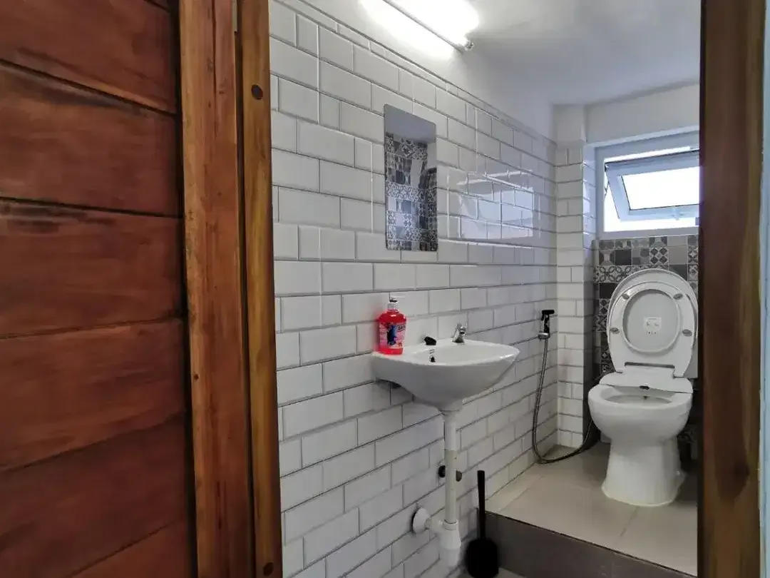 Dijual modern villa!! Bangunan Berkualitas Lokasi di Jl Toyaning, Ungasan - Image 3 of 10