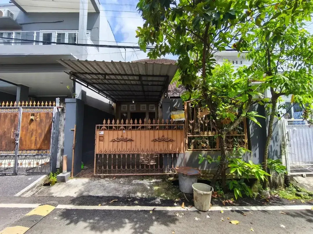Disewakan Rumah 2 Lantai Lokasi Tenang Dlm Perumahan di Taman Giri, Nusa Dua. - Image 1 of 9