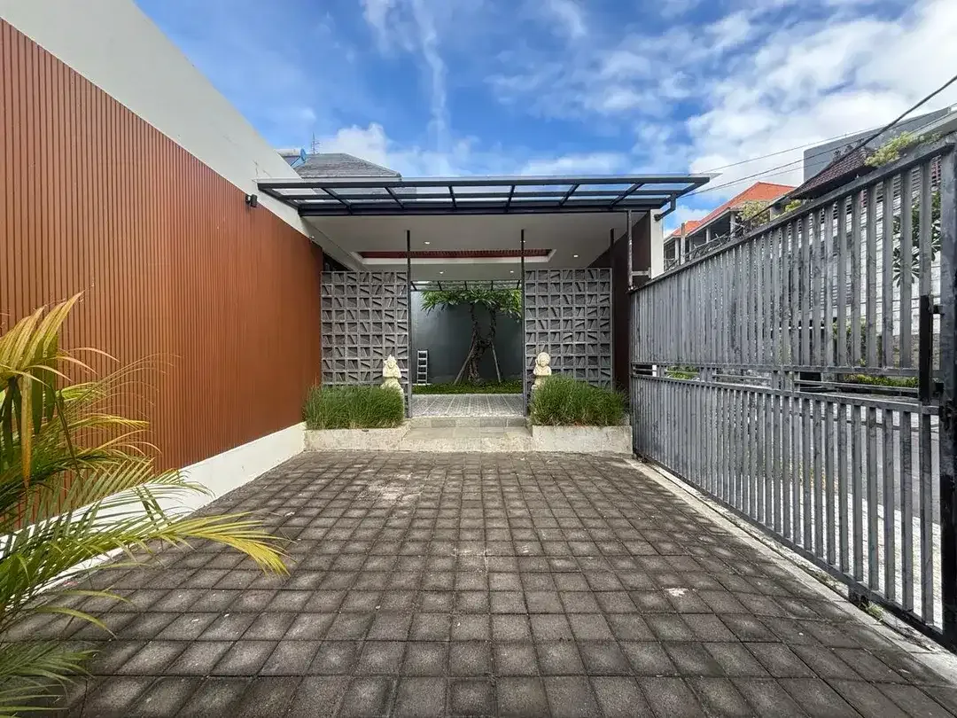 COZY PRIVATE VILLA IN SEMINYAK KUNTI - Image 4 of 10