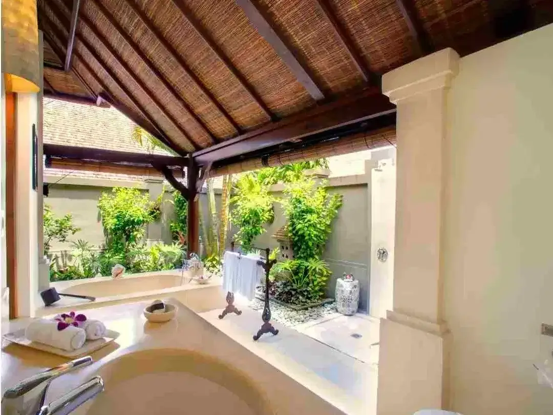 Villa Luxury Walking Distance to Batu Bolong Beach Canggu Bali - Image 10 of 10