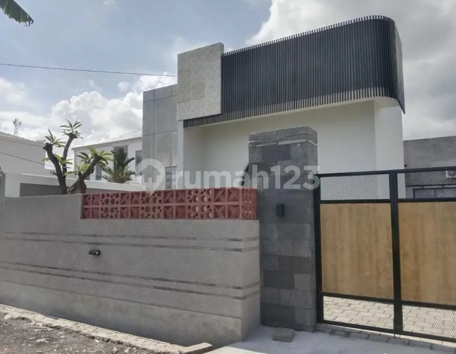 Dijual Villa Furnish, Area Strategis View Sawah di Lovina Cn - Image 2 of 4