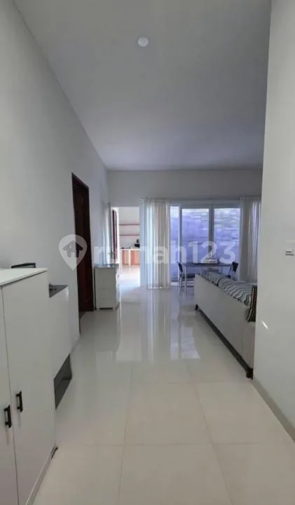 Cozy & Minimalist Living In Canggu! 2 Bedrooms - Image 2 of 4