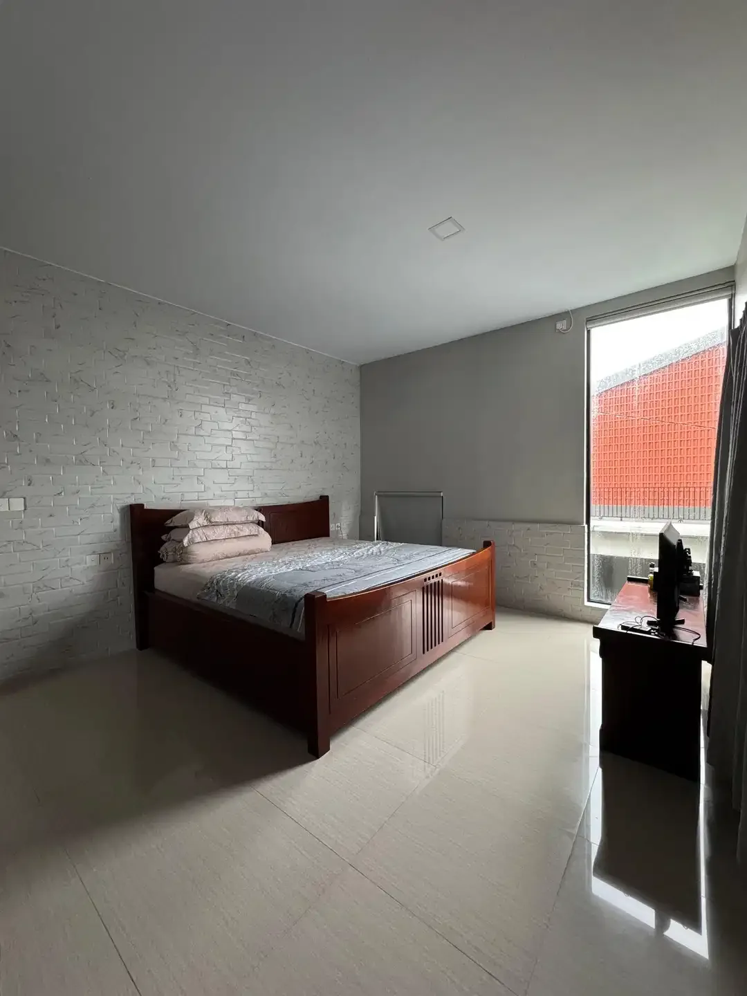 FOR SALE HUNIAN BAGUS READY UNIT 3 BR LOKASI KEROBOKAN PREMIUM - Image 3 of 9