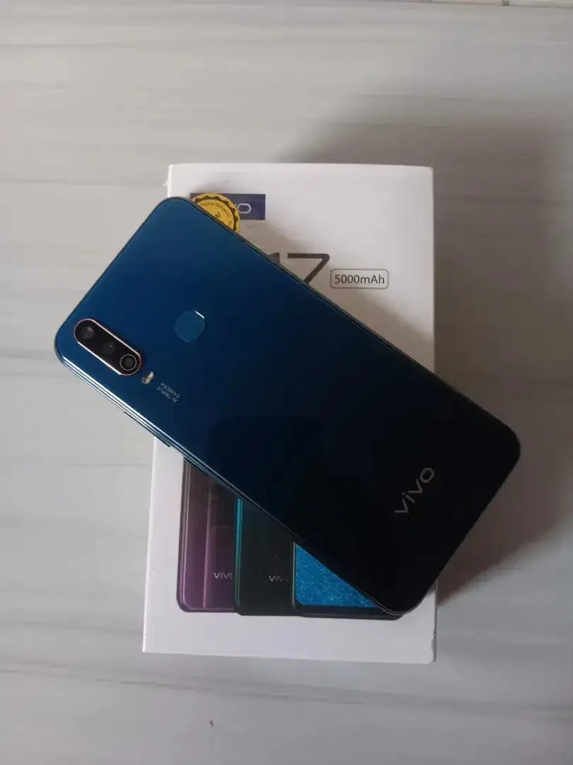 Vivo Y17 wna Biru - Image 3 of 9