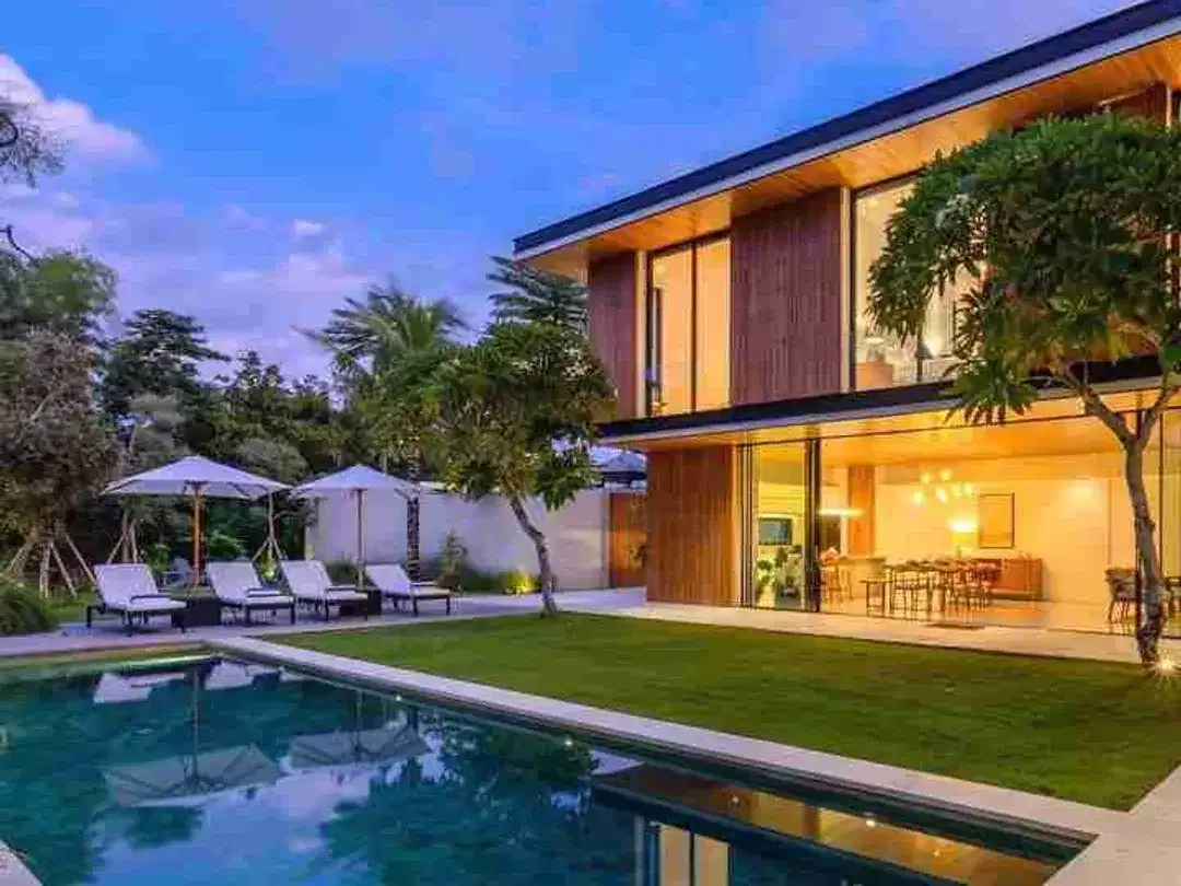 2 Unit Luxury Villa 6BR Walk to Berawa Beach Canggu - Image 6 of 10