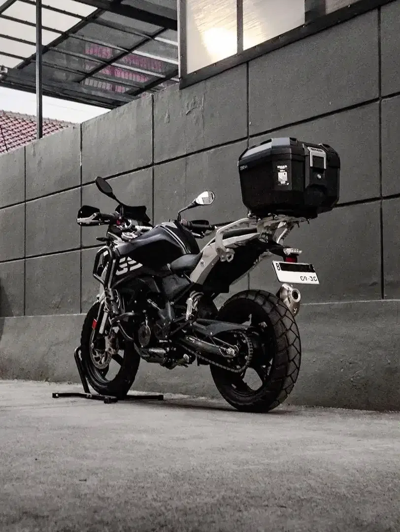 BMW G 310 GS tahun 2025 Very Low Odo Mulus TT FP Black FULL PAPER - Image 10 of 10