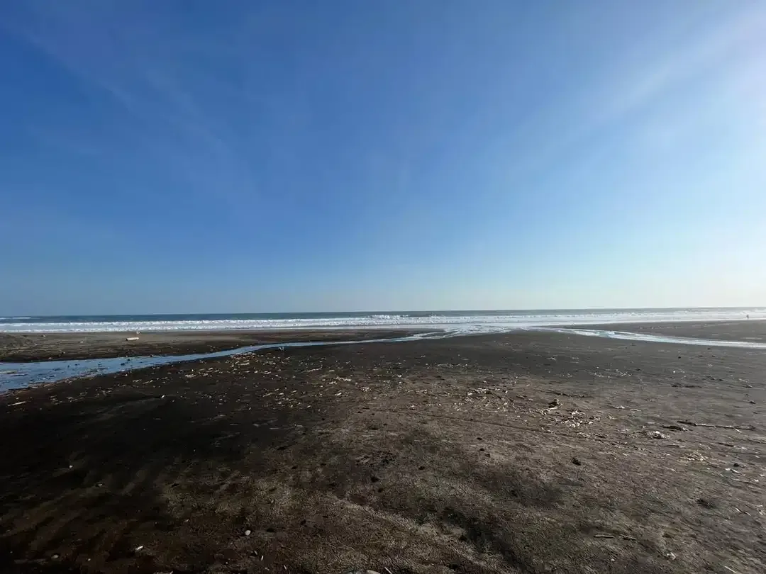 Dijual Tanah Langka Los Pantai dan Sungai di Balian Beach Tabanan - Image 5 of 10