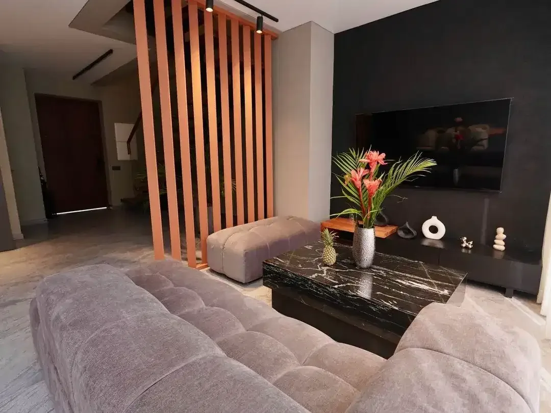 Vila siap pakai di pusat kawasan dengan status komersial dan potensi sewa tinggi! - Image 5 of 10