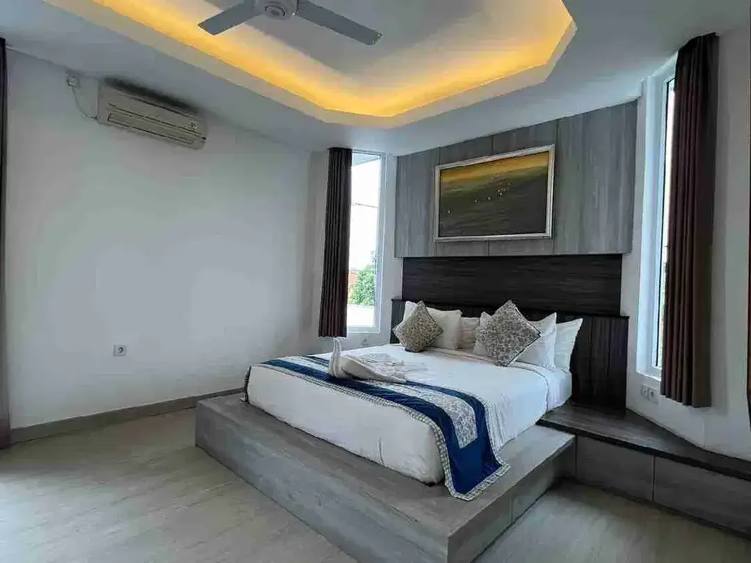 Villa Luxury 4 KT di Batubelig Badung, Dekat Pantai - Image 5 of 9