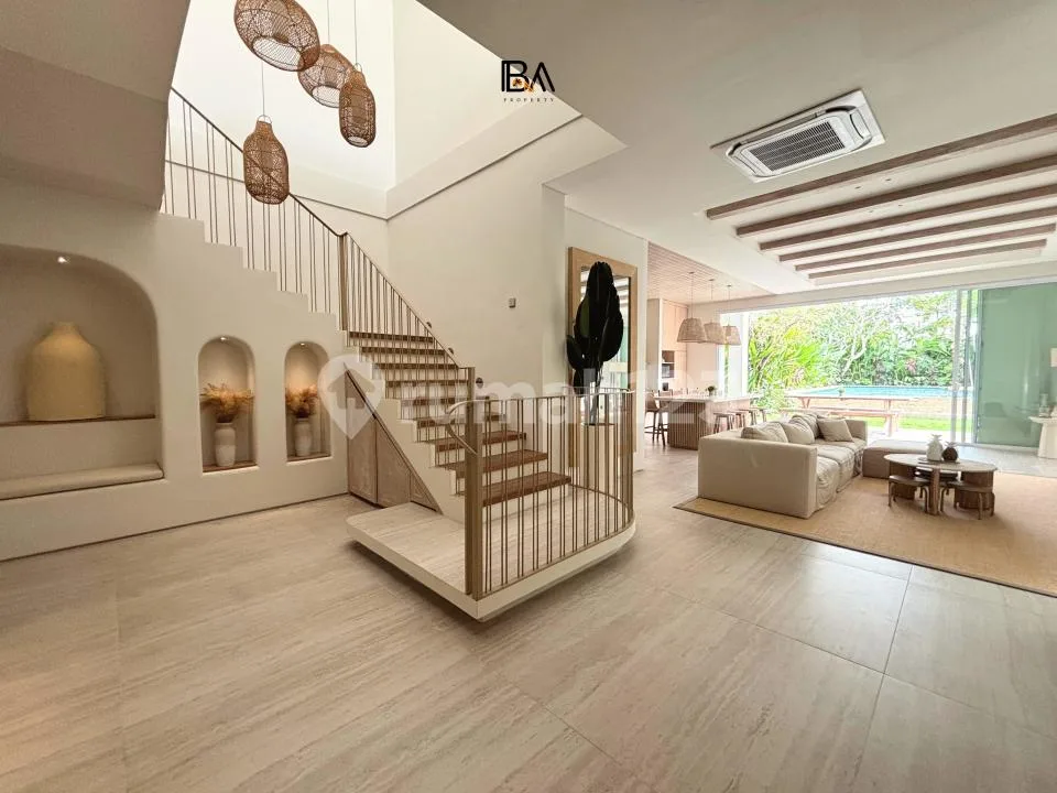 â¨ Instagrammable Luxury 4-Bedroom Villa In Umalas â¨ - Image 1 of 4