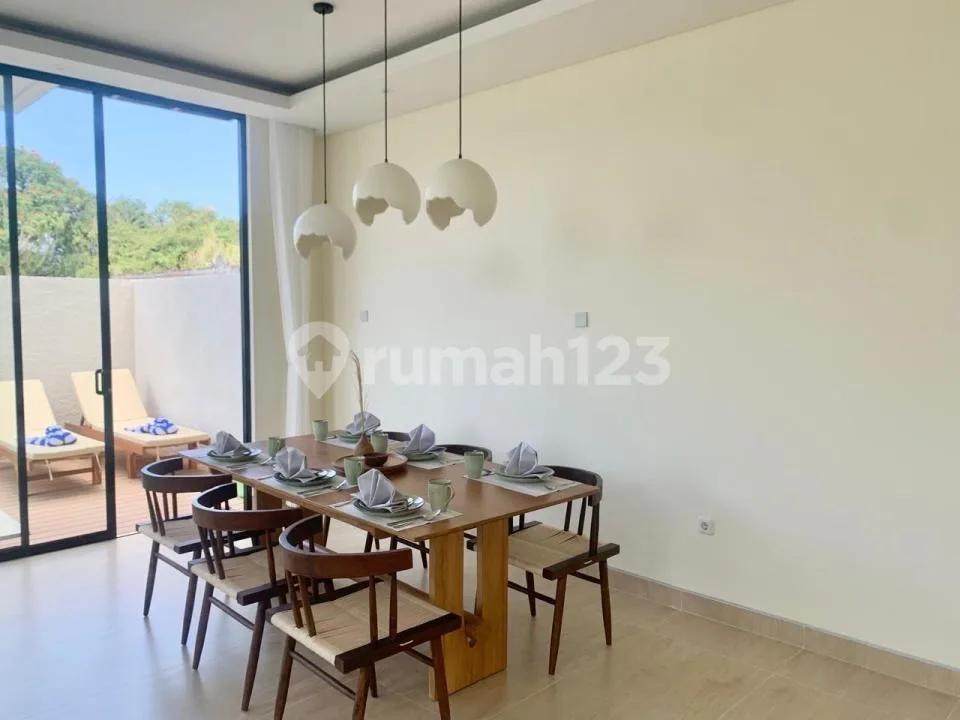 Dijual Hunian Rumah Mewah Bebas Banjir Furnished Dekat ke Pantai - Image 2 of 4