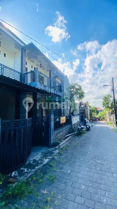 Rumah dengan 5 Kamar Terenovasi di Teuku Umar Barat, Bali - Image 3 of 4
