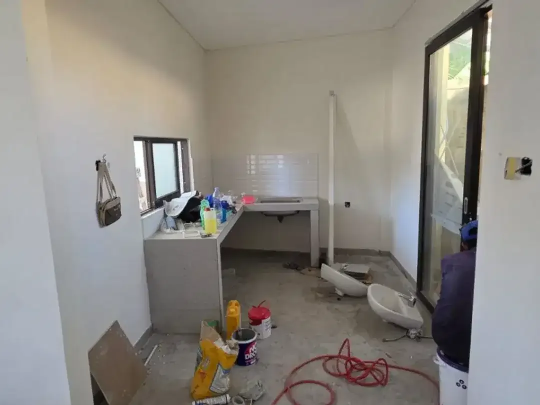 RUMAH BARU 2 LANTAI SIAP HUNI JL. GEMITIR KESIMAN DENPASAR BALI - Image 10 of 10