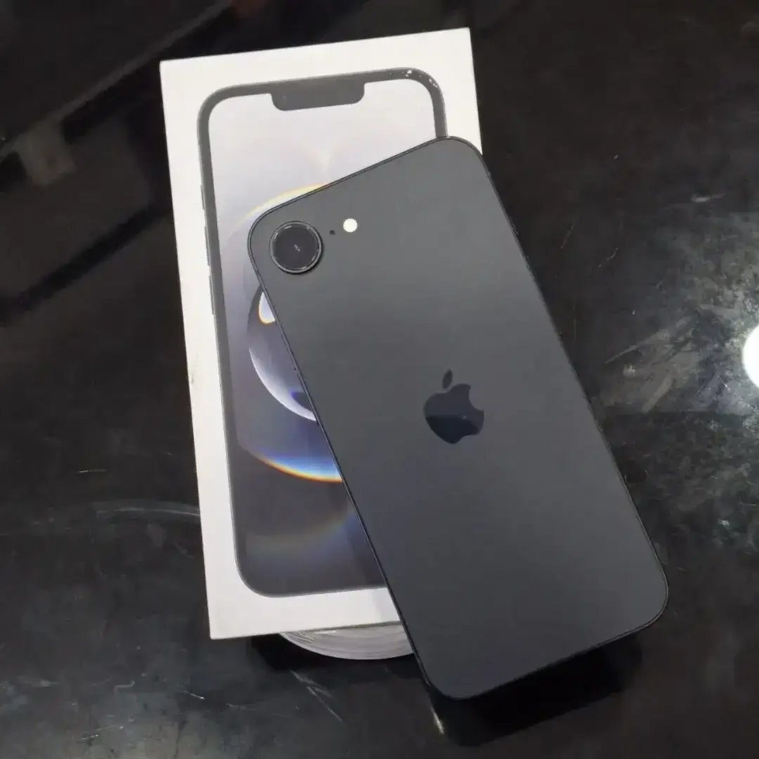 Second Like New iPhone 16e 128gb iBox EX Demo Bebas Nego Sepuasnya - Image 2 of 8