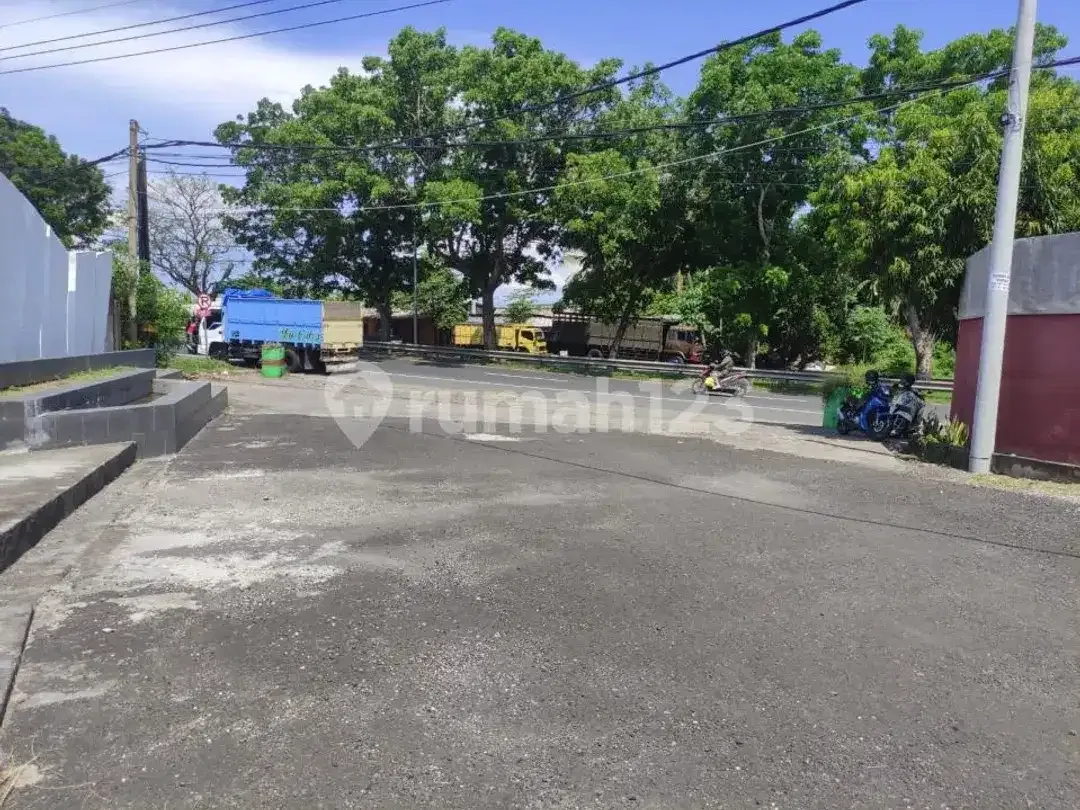 Dijual Cepat Tanah Pinggir Jalan Utama Investasi Komersial di Gianyar - Image 2 of 10