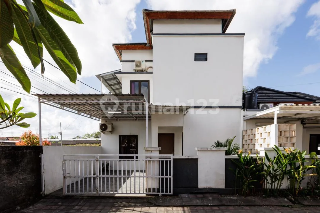 Rumah Sewa 2 Lantai Minimalis Modern Dalam Komplek One Gate System - Image 2 of 4