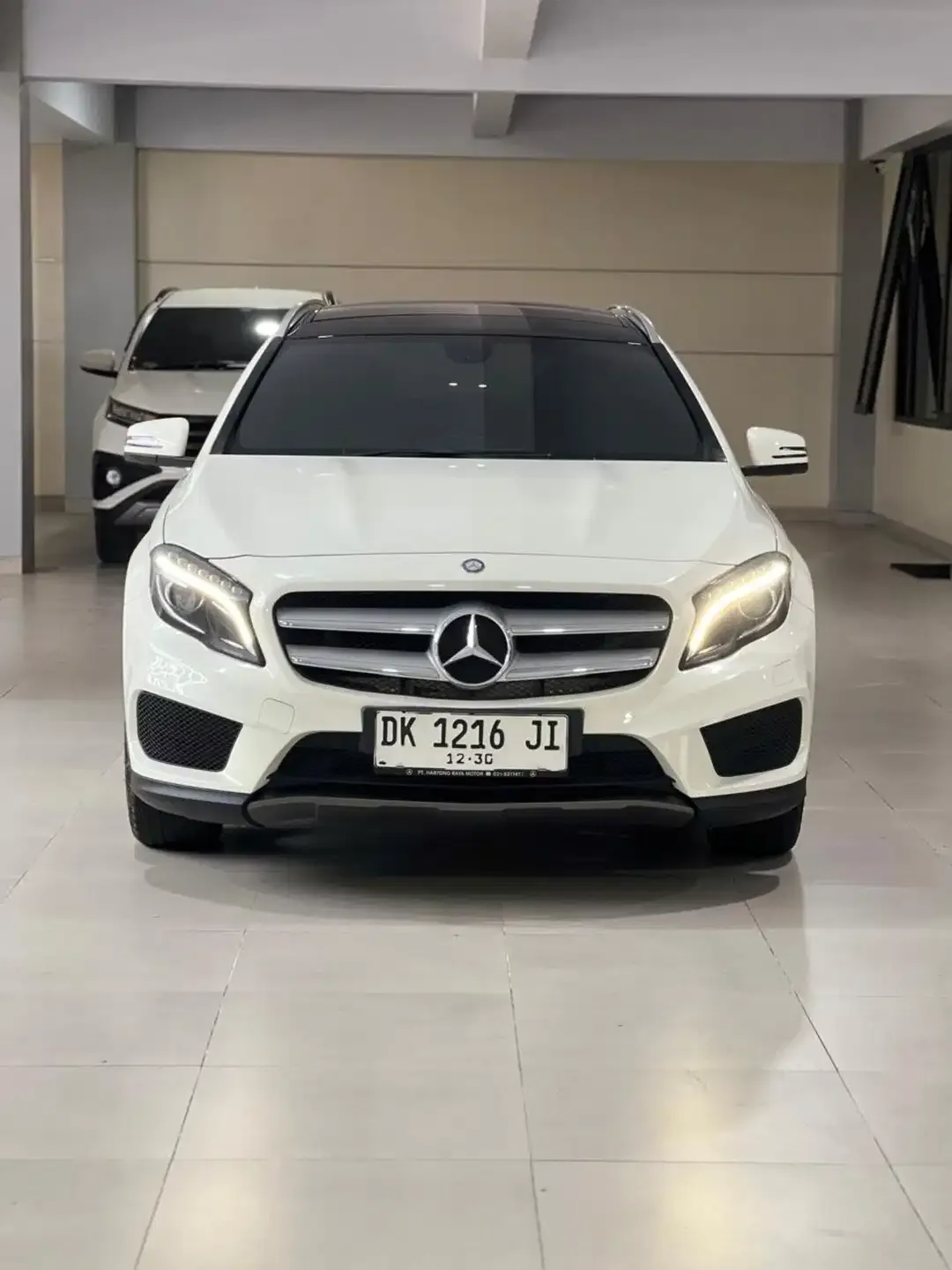 Mercy GLA 200 AMG Line 2015 Low KM - Image 3 of 10