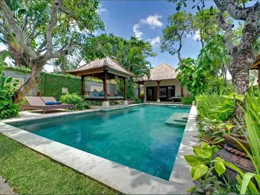 Tanah Premium Villa Bonus Dijual
(Jalan kaki ke pantai)
Jl Raya Batu Bolong - Image 4 of 10