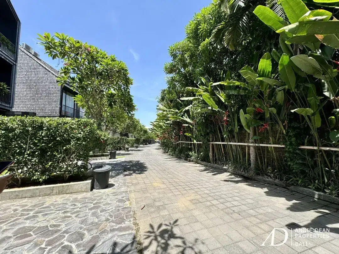 FREEHOLD | VILLA IN A BEAUTIFUL COMPLEX IN BERAWA - Image 8 of 10