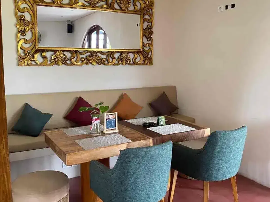 Di sewakan modern cafe tempat yg nyaman dan lokasi yg strategis di Kerobokan - Image 3 of 7