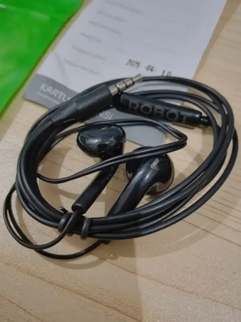 30rb BARU-Headset Merk ROBOT Earphone Bass Dijamin ORIGINAL - Image 2 of 4
