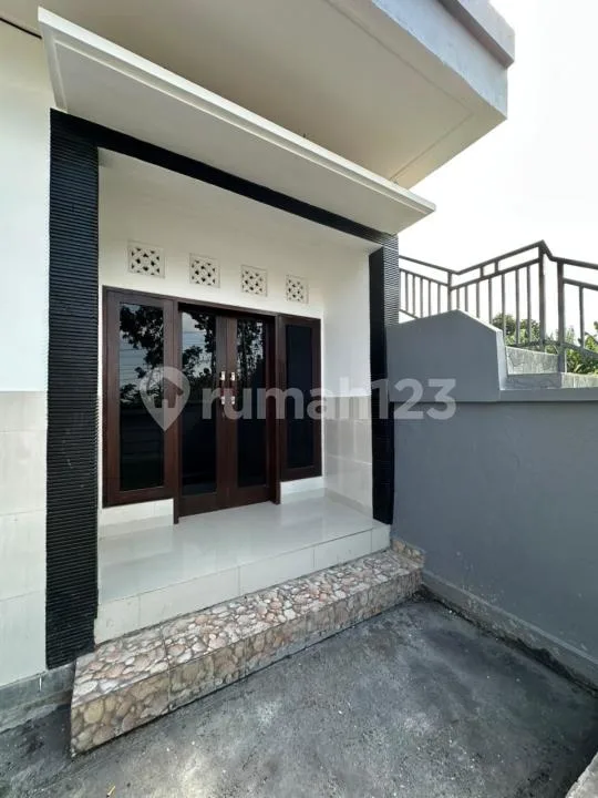 Rumah 2 Lantai 5 Bedroom Siap Huni Lokasi Kutuh Ungasan Badung - Image 1 of 4