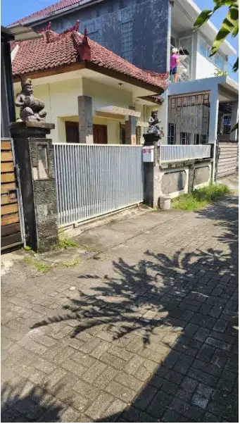 Rumah di Denpasar Dekat Kuta Bali - Image 3 of 10