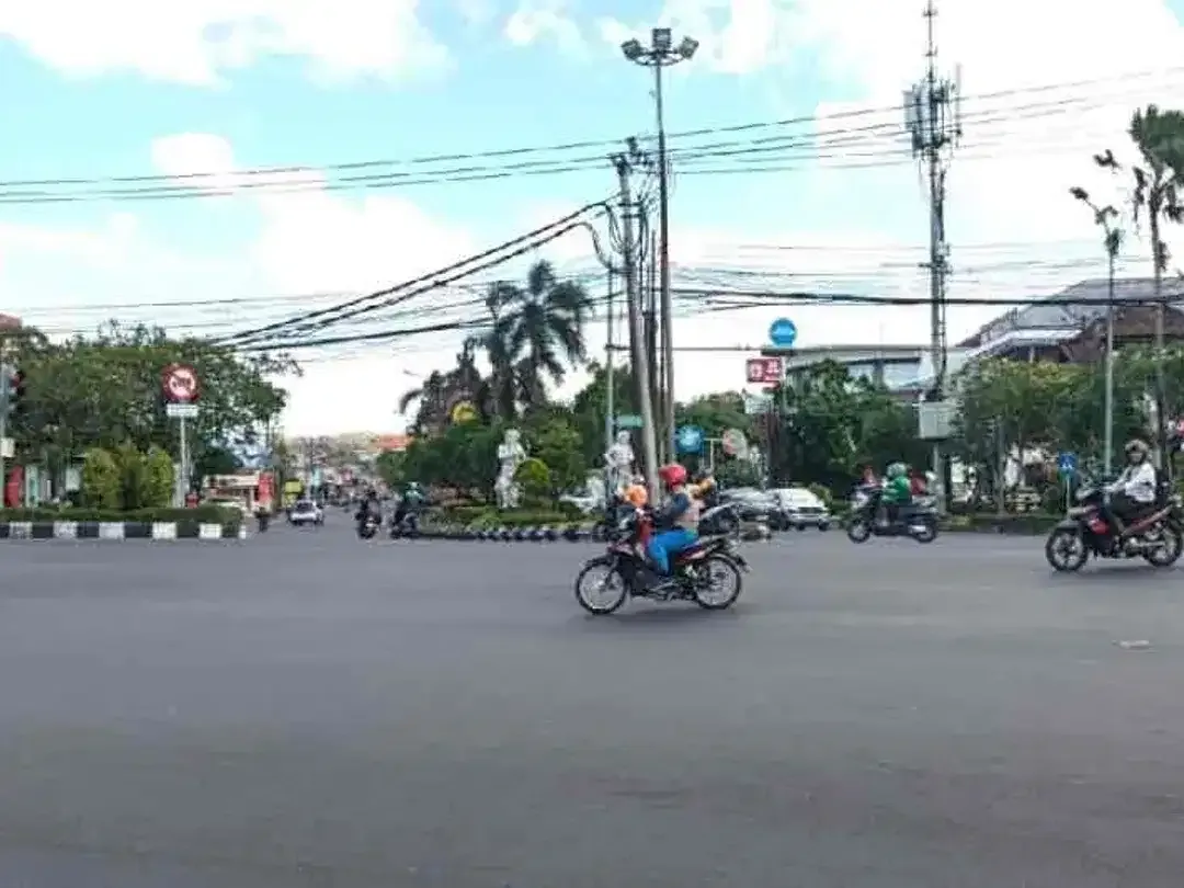 DIJUAL TANAH SANGAT STRATEGIS DEKAT UDAYANA JIMBARAN BALI - Image 10 of 10