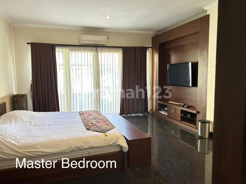 Villa Full Furnished Dekat Pantai Saba Gianyar Bali - Image 4 of 4