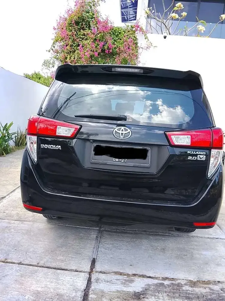 Toyota Kijang Innova 2022 Bensin - Image 2 of 5